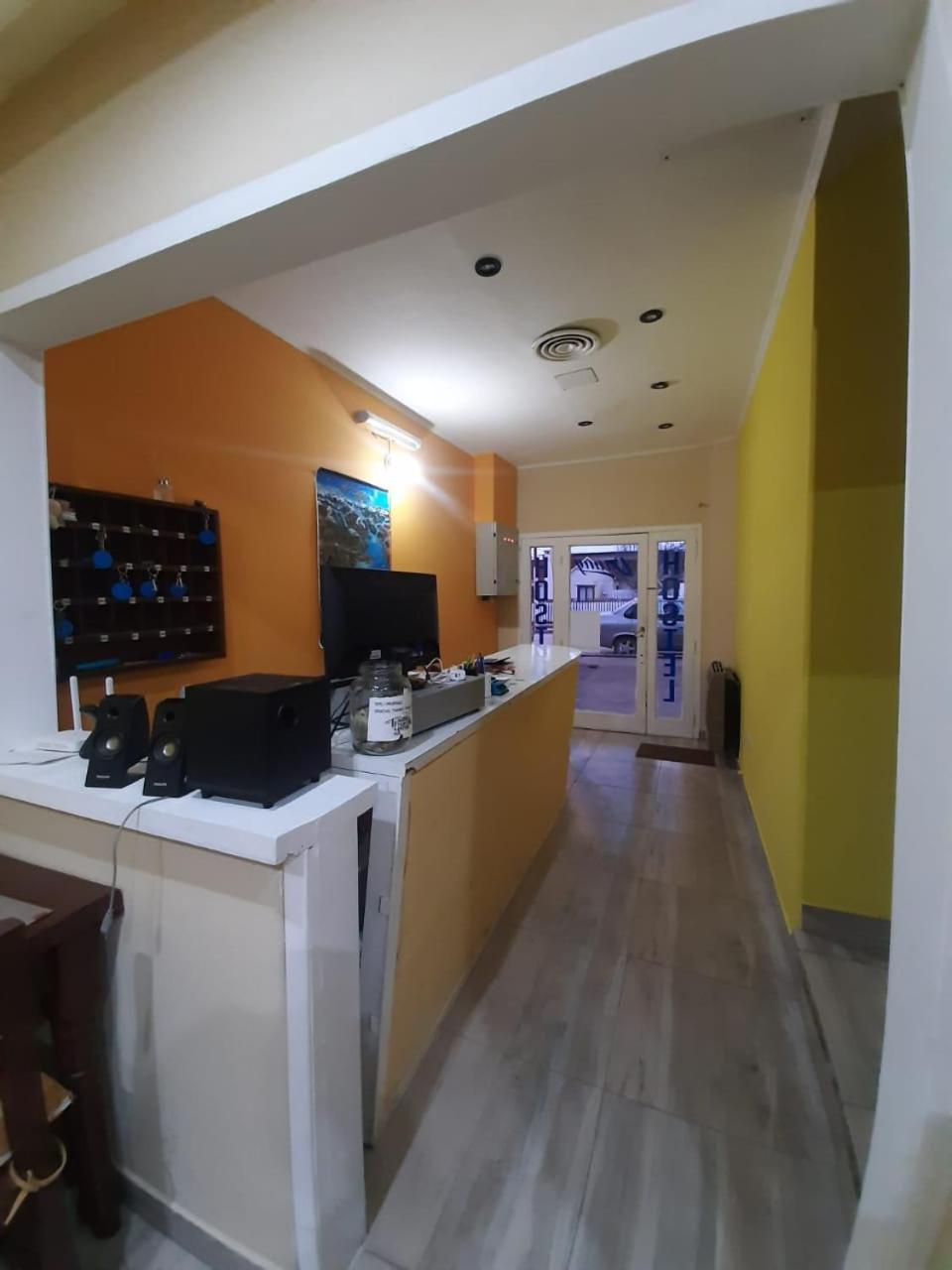 Hostel Danny El Calafate Ngoại thất bức ảnh