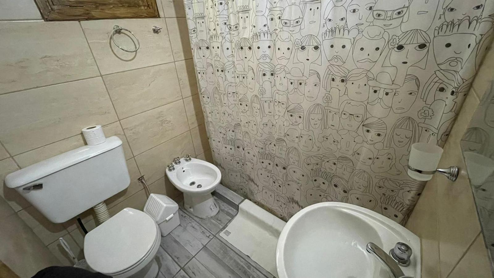 Hostel Danny El Calafate Ngoại thất bức ảnh