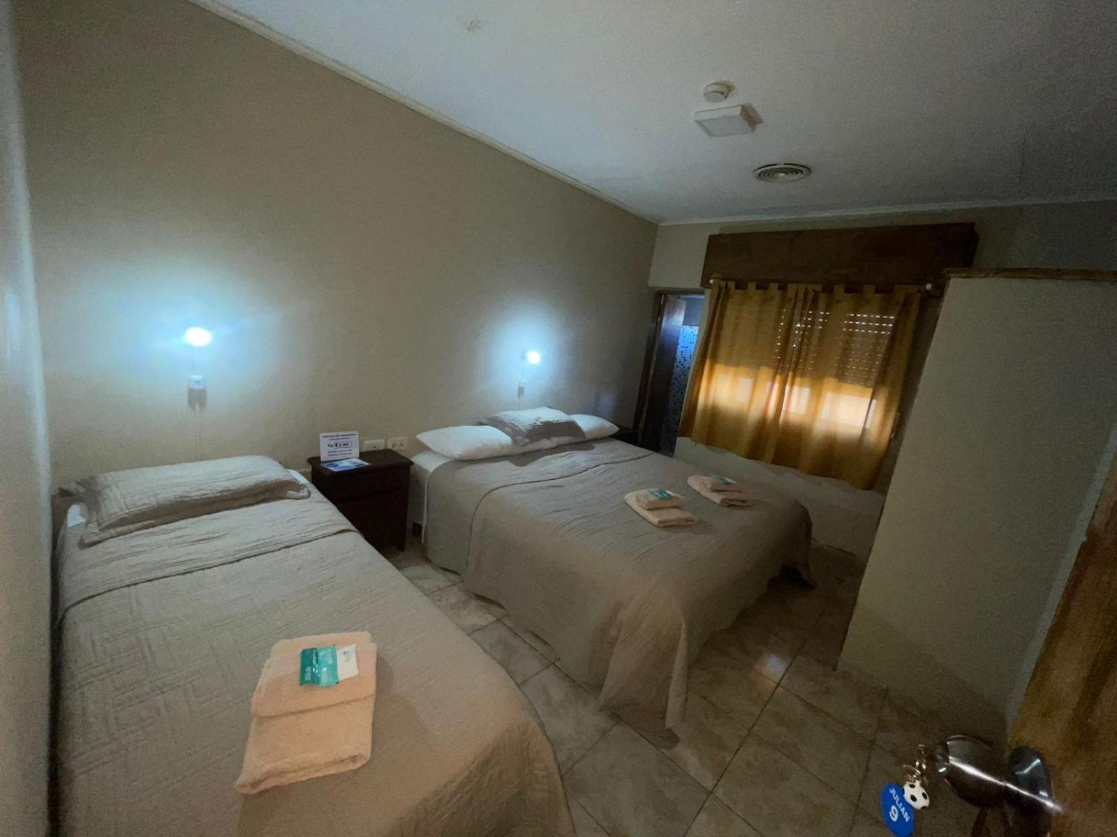 Hostel Danny El Calafate Ngoại thất bức ảnh