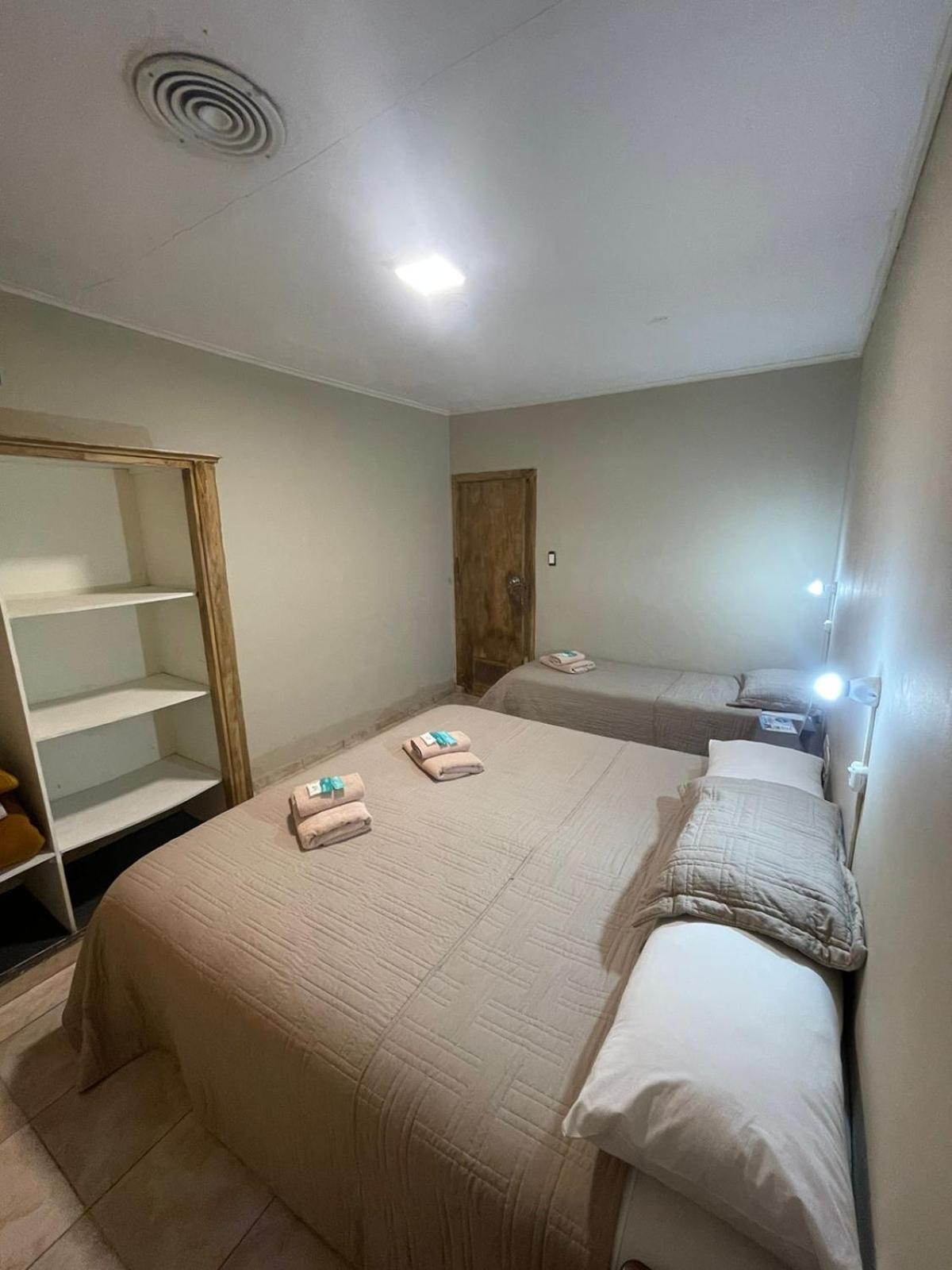 Hostel Danny El Calafate Ngoại thất bức ảnh
