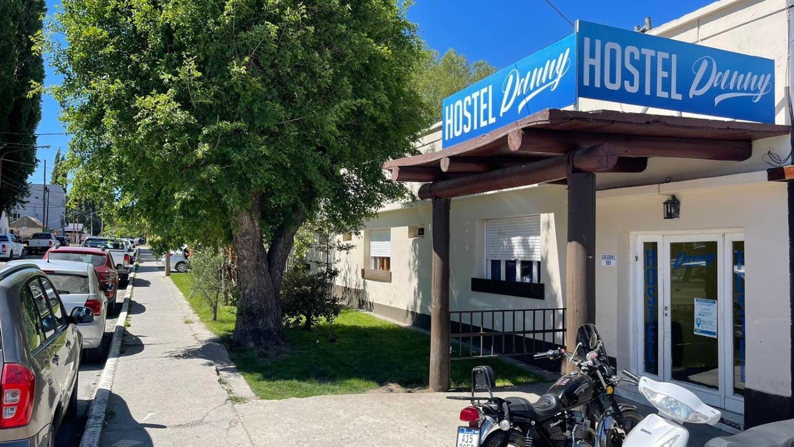 Hostel Danny El Calafate Ngoại thất bức ảnh